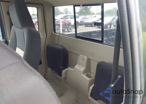 2004 Ford Ranger Edge/Tremor/Xlt z USA, uszkodzony, nr VIN 1FTZR44U64PB64125